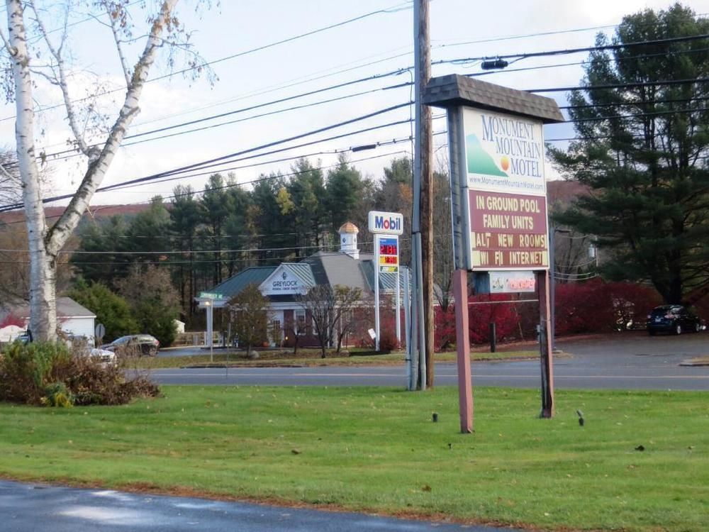 غريت بارينغتون Monument Mountain Motel المظهر الخارجي الصورة